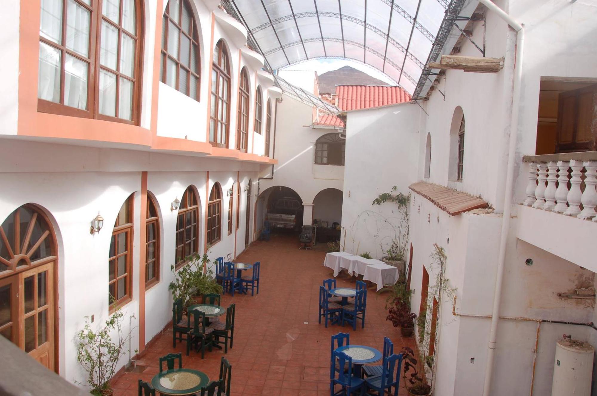 Hostal Tukos La Casa Real Potosí Exterior photo