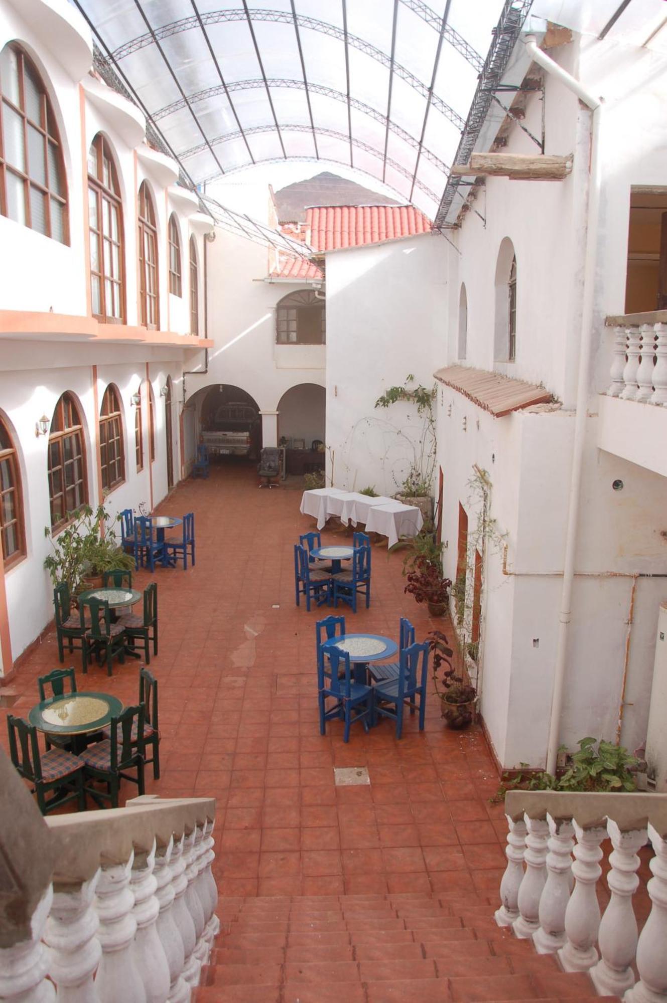 Hostal Tukos La Casa Real Potosí Exterior photo